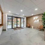 Zenit Sunrise Oasis -garage, Balcony & Smart Tv