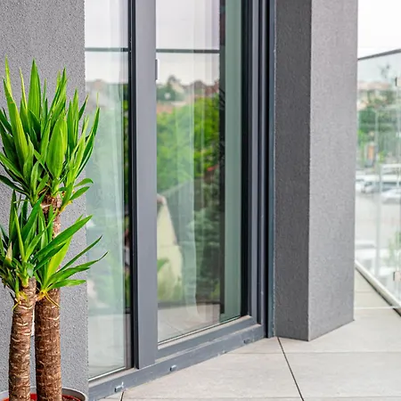 Zenit Sunrise Oasis -garage, Balcony & Smart Tv * Budapest