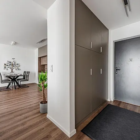 Lägenhet Zenit Sunrise Oasis -garage, Balcony & Smart Tv Budapest