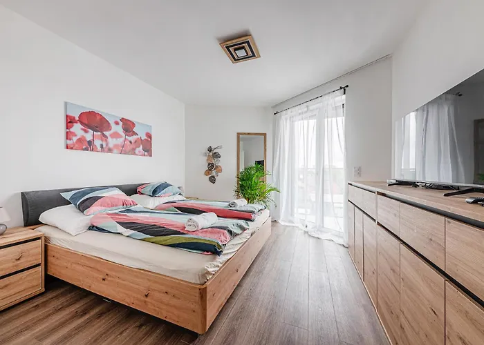 Zenit Sunrise Oasis -garage, Balcony&smart Tv Budapest