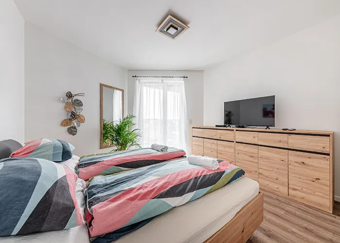 Zenit Sunrise Oasis -garage, Balcony&smart Tv * Budapest