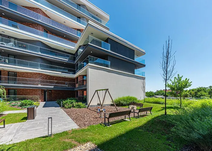 Διαμέρισμα Zenit Sunrise Oasis -garage, Balcony & Smart Tv Βουδαπέστη